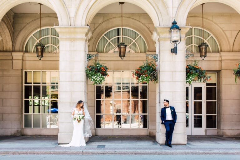 10+ Best Wedding Photographers for Yorkmills Gallery (Toronto Venue) 